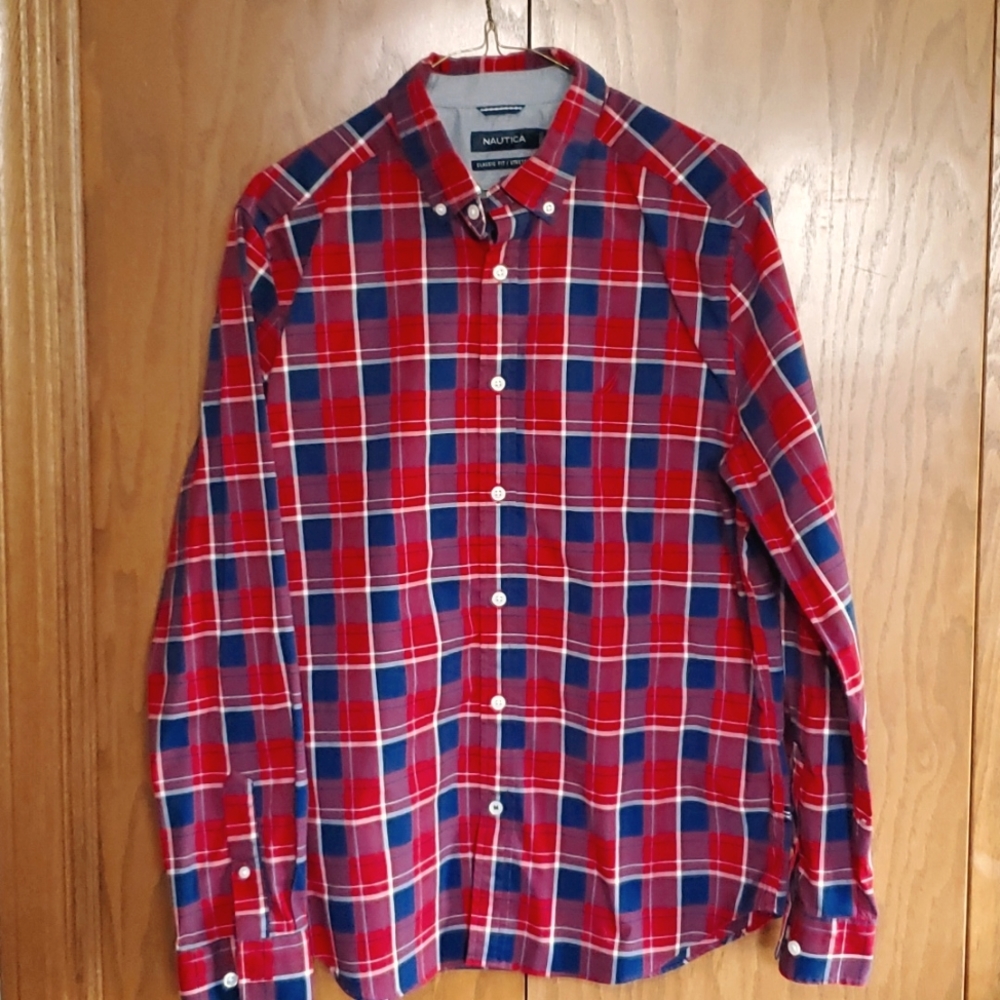 Men's Nautica shirt